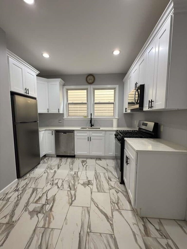 275 Highland Ave in Kearny, NJ - Building Photo - Building Photo