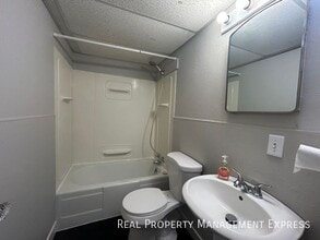 1 Bedroom 1 Bathroom Unit in Sioux Falls in Sioux Falls, SD - Building Photo - Building Photo