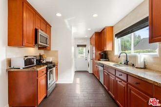 458 N Alfred St in West Hollywood, CA - Building Photo - Building Photo