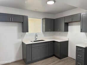 4619 S 16th St, Unit 7 in Phoenix, AZ - Building Photo - Building Photo
