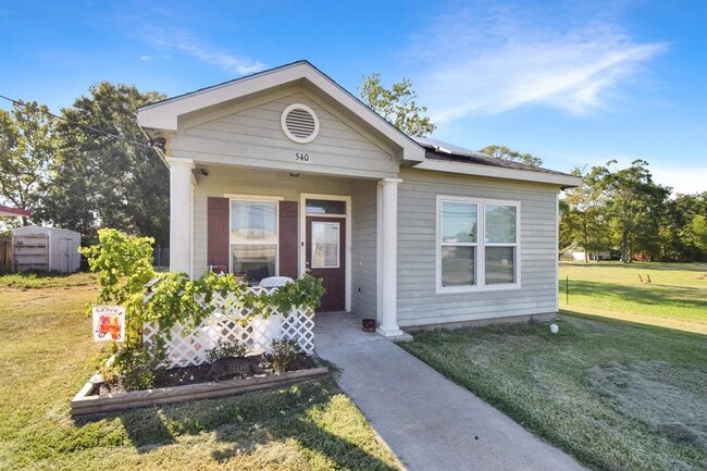 property at 540 S 7th St