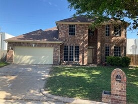 10610 Mills Way in Houston, TX - Building Photo