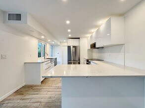 7936 Playmor Terrace in San Diego, CA - Building Photo - Building Photo