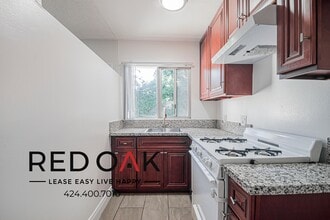 2745 S Fremont Ave, Unit 2 in Alhambra, CA - Building Photo - Building Photo