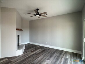 5899 Denmans Loop in Belton, TX - Building Photo - Building Photo