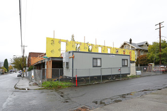 Langano Apartments in Portland, OR - Building Photo - Building Photo