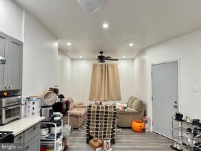 323 N Preston St in Philadelphia, PA - Building Photo - Building Photo