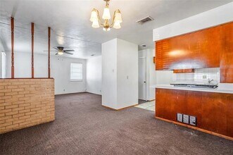 724 E Mustang St in Crowley, TX - Building Photo - Building Photo