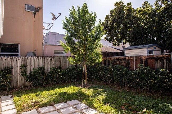 property at 2800 SW 4th St