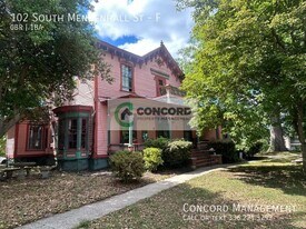 102 S Mendenhall St in Greensboro, NC - Building Photo