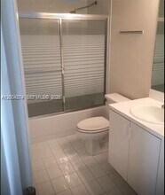 80 S Shore Dr in Miami Beach, FL - Building Photo - Building Photo