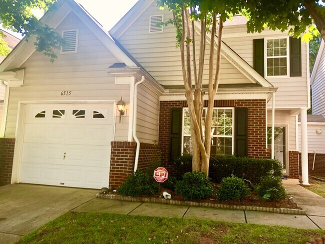 6515 Avonlea Ct in Charlotte, NC - Building Photo - Building Photo