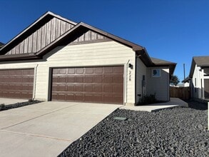 228 Nespral Dr in San Antonio, TX - Building Photo - Building Photo