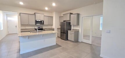 5530 NW 40th Loop in Ocala, FL - Building Photo - Building Photo