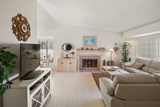 22450 Barcotta Dr in Santa Clarita, CA - Building Photo - Building Photo