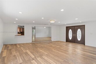 205 NW 128th St in North Miami, FL - Building Photo - Building Photo