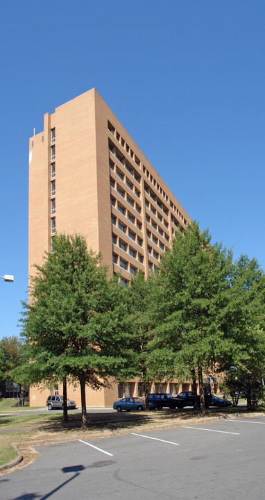 Fred W Paris Towers in Little Rock, AR - Building Photo