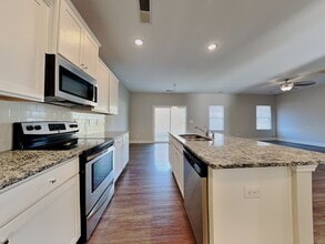 3221 Emerald Ridge Ct in Raleigh, NC - Building Photo - Building Photo