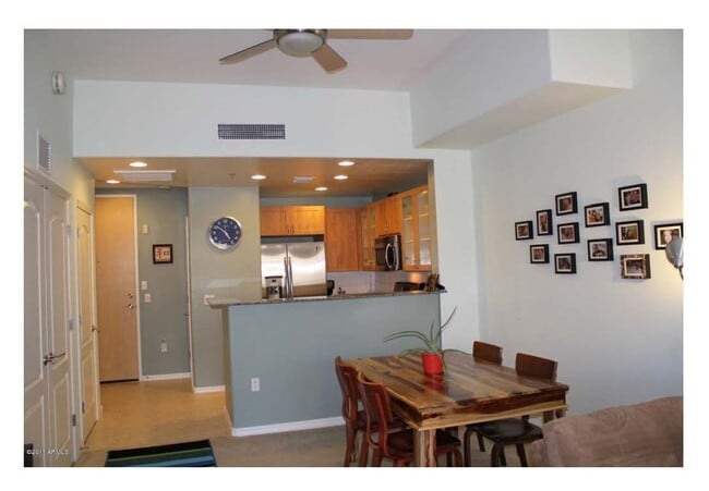 16 W Encanto Blvd, Unit 511 in Phoenix, AZ - Building Photo - Building Photo