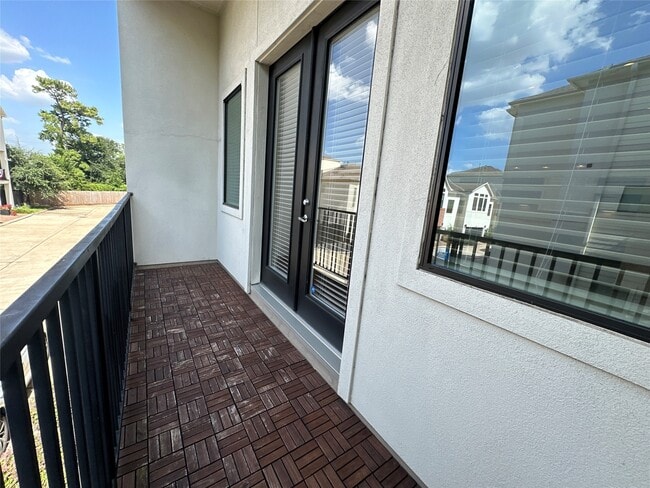 property at 3415 Kensington Yellow Pl