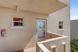 4040 Ironwood Cir in Bradenton, FL - Building Photo - Building Photo