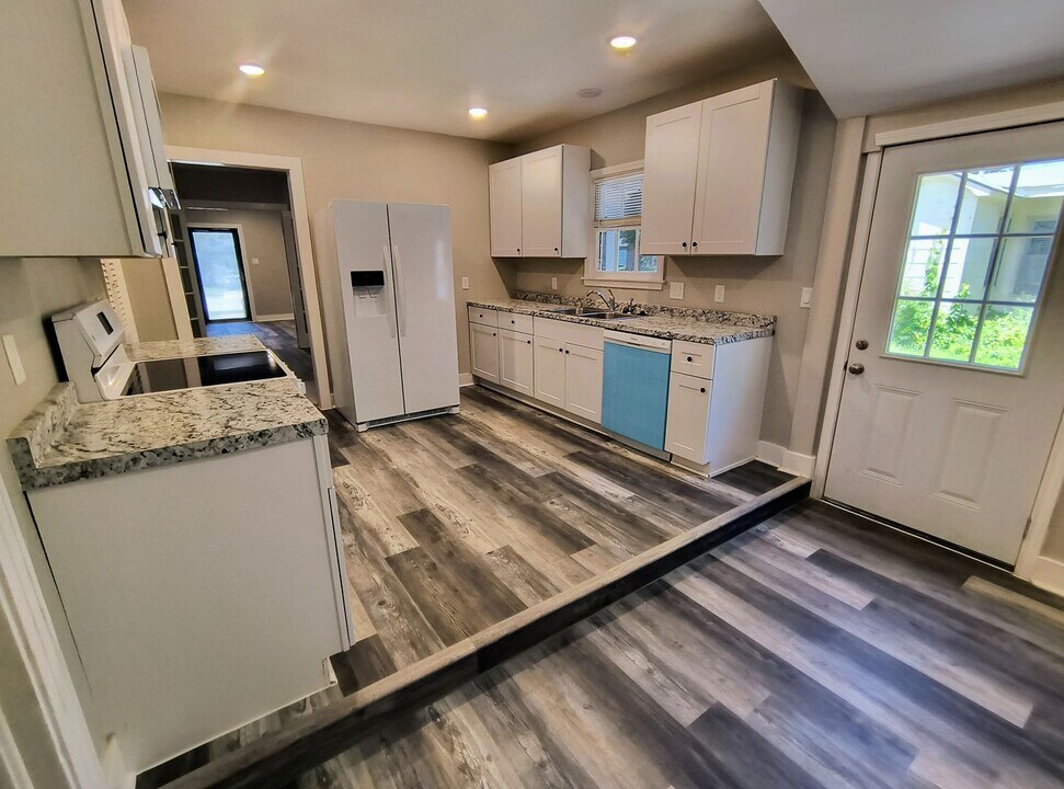 2304 Palmer Dr in Denton, TX - Building Photo