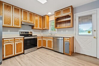 648 Golfview Dr in Lexington, KY - Building Photo - Building Photo
