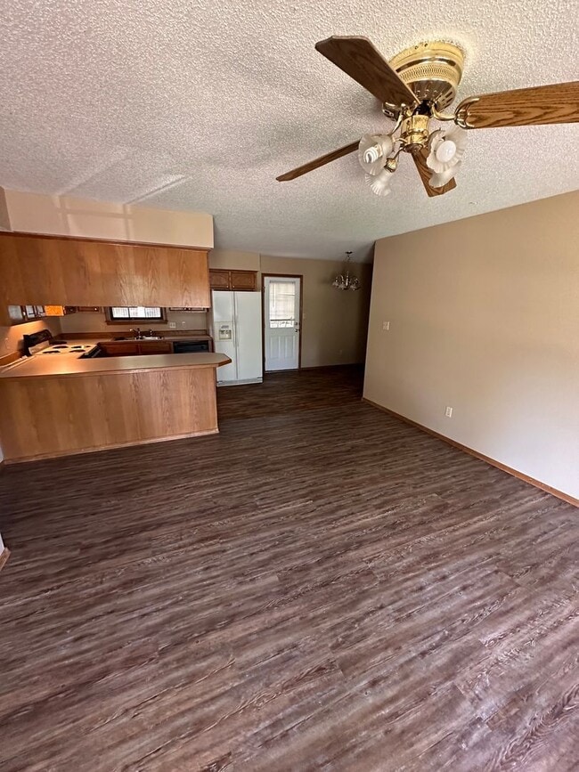1207 N Quincy Ave in Russellville, AR - Building Photo - Building Photo
