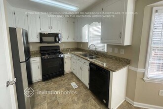 166 Bluebird Dr in Dallas, GA - Foto de edificio - Building Photo