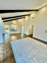 10654 Sandpiper Ln in Dallas, TX - Foto de edificio - Building Photo