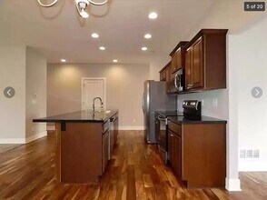 224 Oskaloosa St in Pella, IA - Building Photo - Building Photo