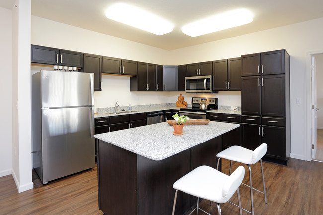 Antler View Apartments in Elkhorn, NE - Building Photo - Interior Photo