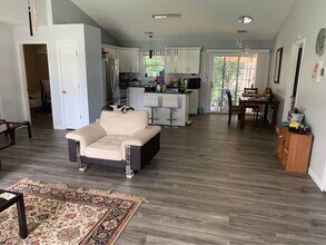 591 Hamilton Chase Dr in Moore, SC - Foto de edificio - Building Photo