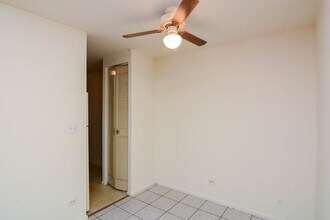 3825 N Pine Grove Ave in Chicago, IL - Building Photo - Building Photo