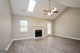 1635 River Glen Rd in Auburn, GA - Building Photo - Building Photo