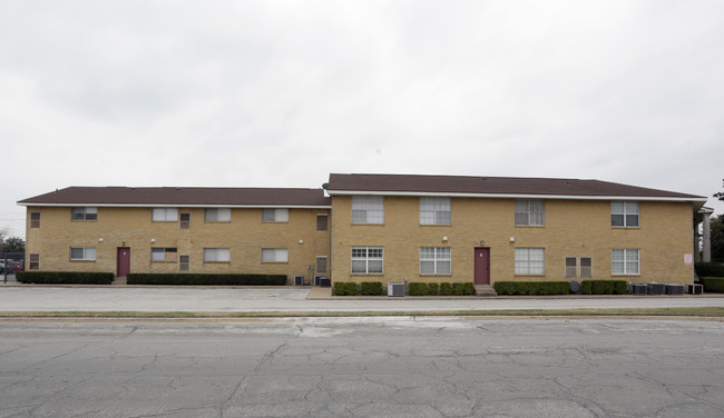 Cornerstone Apartments in Dallas, TX - Building Photo - Building Photo