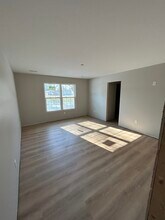 304 Jennifer in Germantown, IL - Building Photo - Building Photo