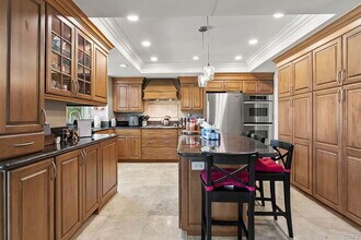 26 Tahoe in Irvine, CA - Building Photo - Building Photo