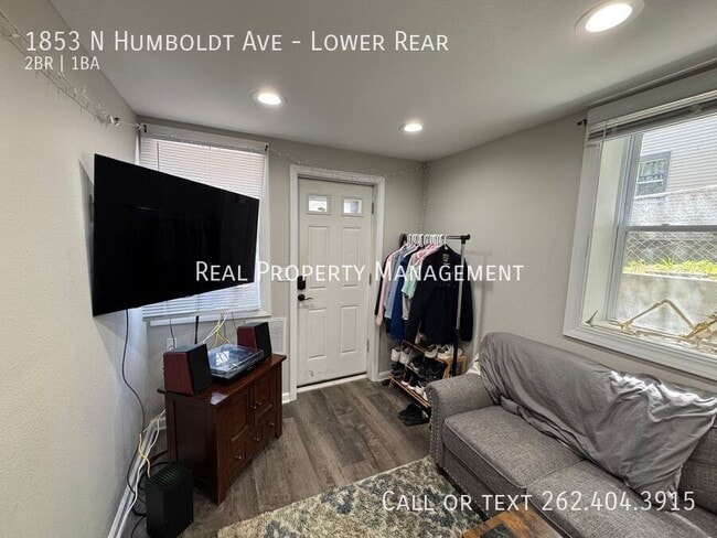 1853 N Humboldt Ave in Milwaukee, WI - Building Photo - Building Photo