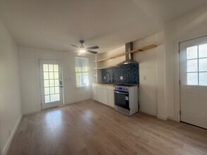 1601 E 13th St in Austin, TX - Building Photo - Building Photo