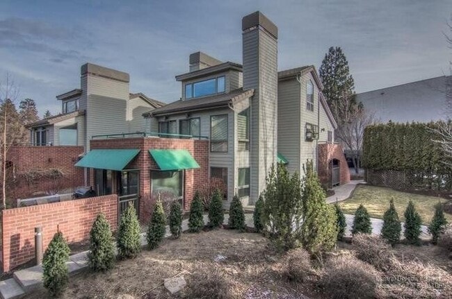 15 NW Portland Ave in Bend, OR - Building Photo - Building Photo