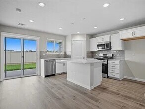 1581 Witt in Mountain Home, ID - Building Photo - Building Photo