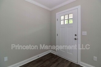 3967 Newhall Dr NW in Hickory, NC - Building Photo - Building Photo