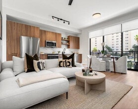 11285 Biscayne Blvd, Unit 811 in Miami, FL - Building Photo - Building Photo