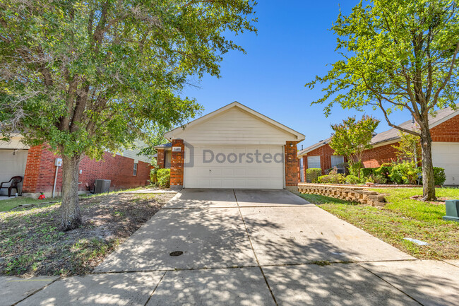 3128 Spotted Owl Dr in Fort Worth, TX - Building Photo - Building Photo