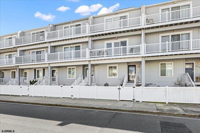 9616 Pacific Ave in Margate City, NJ - Foto de edificio - Building Photo