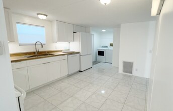 4727 SE Balsawood Terrace in Stuart, FL - Foto de edificio - Building Photo