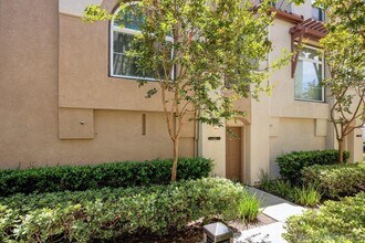 442 Almond Rd in San Marcos, CA - Building Photo - Building Photo