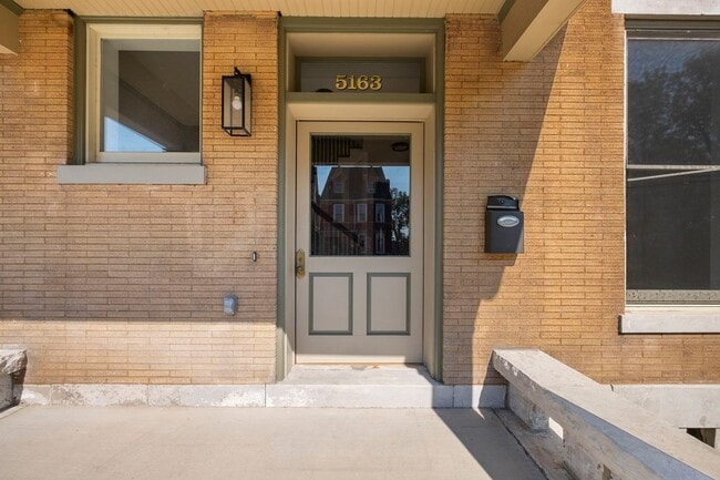 5163 Enright Ave in St. Louis, MO - Building Photo - Building Photo