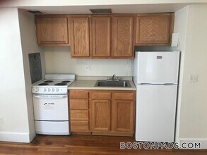 33 Lancaster Terrace in Brookline, MA - Building Photo - Building Photo